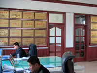 認(rèn)真負(fù)責(zé)熱情周到的銷售人員